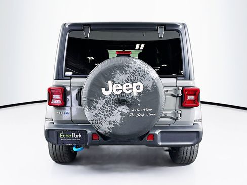 Used 2023 Jeep Wrangler Unlimited Sahara w/ Cold Weather Group AWD/4WD image 7