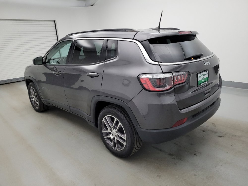 Used 2020 Jeep Compass Latitude FWD image 3