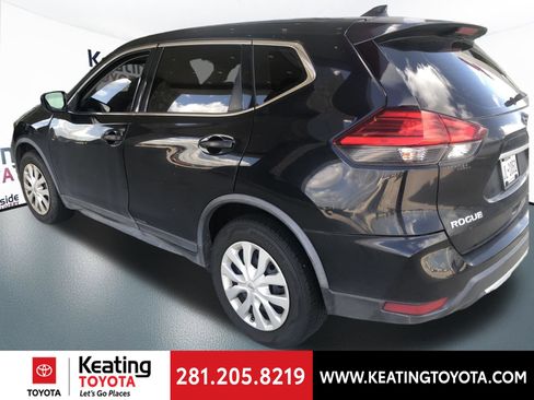 Used 2017 Nissan Rogue S FWD image 5