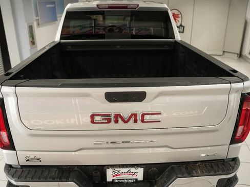 Used 2021 GMC Sierra 1500 SLT w/ SLT Premium Plus Package AWD/4WD image 8