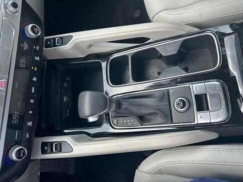 Certified 2024 Kia Telluride S w/ S Sunroof Package FWD image 16