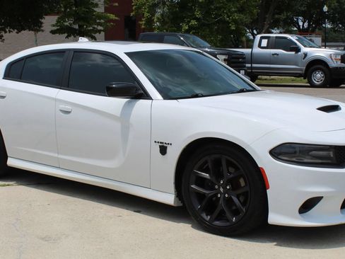 Used 2020 Dodge Charger R/T w/ Driver Convenience Group RWD image 7