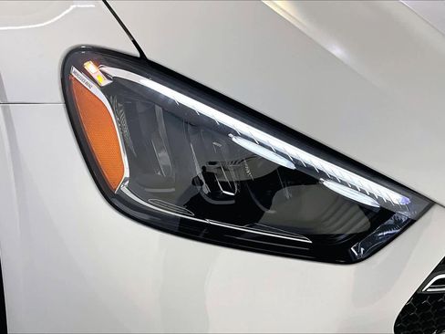 New 2026 Mercedes-Benz GLE 450e 4MATIC image 16