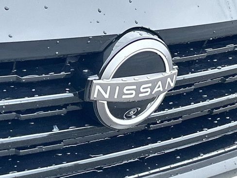 New 2026 Nissan Kicks SR FWD image 11