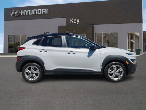Certified 2023 Hyundai Kona SEL AWD/4WD image 3