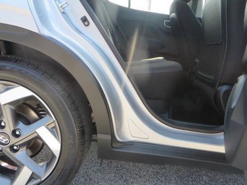Used 2026 Hyundai Venue SEL FWD image 27