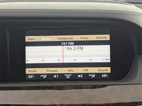 Used 2010 Mercedes-Benz S 550 S 550 image 18