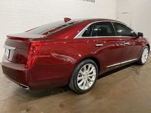 Used 2017 Cadillac XTS Luxury image 3