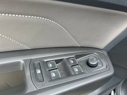 Used 2023 Volkswagen Atlas SE FWD image 50