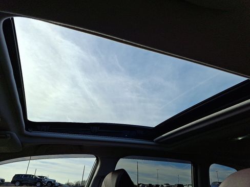 Used 2018 Subaru Forester 2.5i Touring image 14