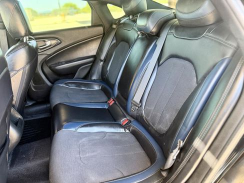 Used 2015 Chrysler 200 S FWD image 10