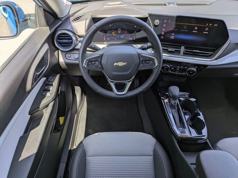 Used 2026 Chevrolet Trax LT w/ Driver Confidence Package image 16