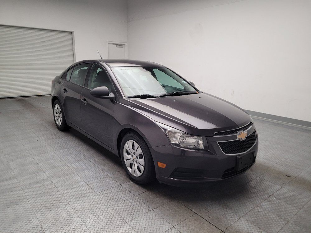 Used 2014 Chevrolet Cruze LS FWD image 13