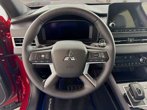 New 2025 Mitsubishi Outlander SEL Black Edition image 13