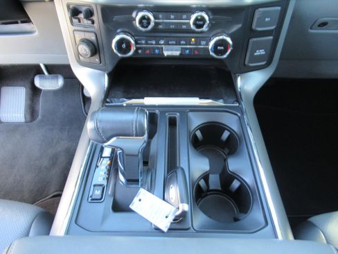 Used 2022 Ford F150 Lariat w/ Equipment Group 502A High image 26