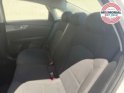 Used 2019 Kia Forte LXS FWD image 21