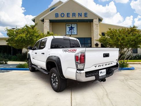 Used 2023 Toyota Tacoma TRD Off-Road AWD/4WD image 3