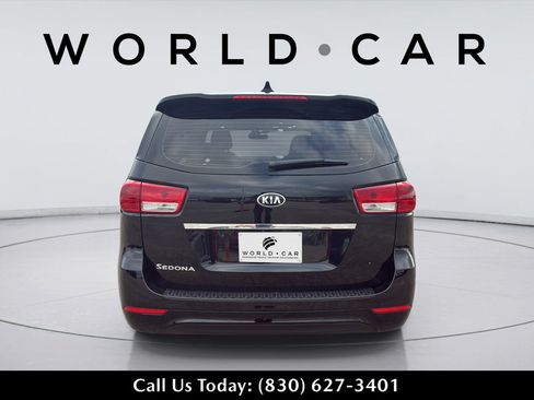 Used 2018 Kia Sedona L FWD image 14