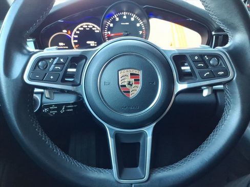 Certified 2019 Porsche Panamera image 18