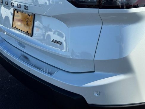 New 2026 Nissan Rogue SV w/ SV Premium Package image 4