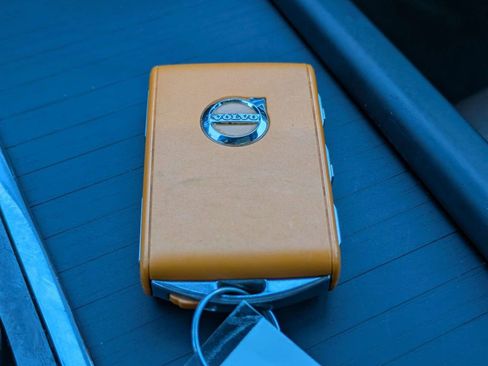 Used 2022 Volvo XC90 T6 Inscription w/ Advanced Package image 42