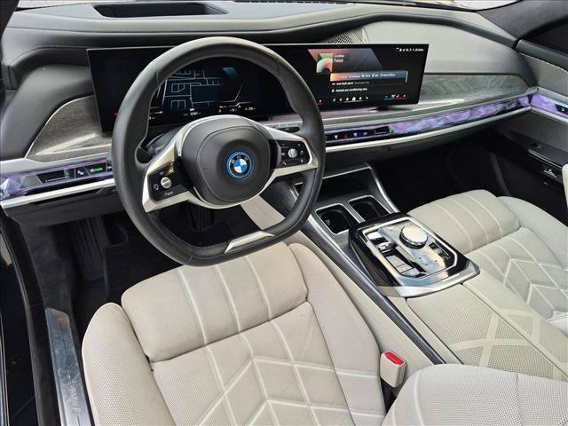 Used 2023 BMW i7 xDrive60 w/ Parking Assistance Package AWD/4WD image 10
