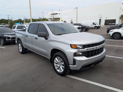 Certified 2022 Chevrolet Silverado 1500 Custom image 2