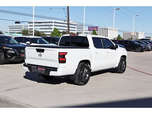 New 2026 Nissan Frontier SV image 4