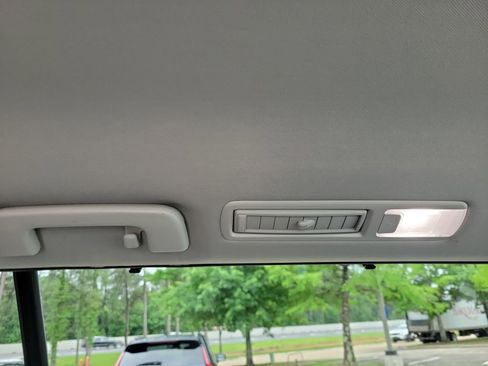 Certified 2024 Toyota Grand Highlander AWD image 33