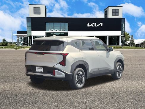 New 2027 Kia Seltos LX AWD/4WD image 6