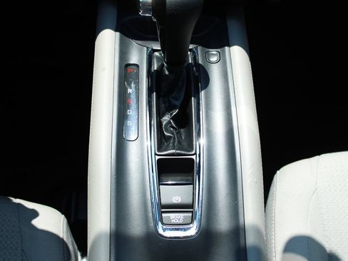 Used 2022 Honda HR-V EX image 23