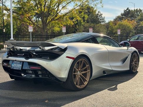 Used 2022 McLaren 720S Performance image 7
