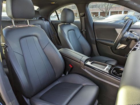 Used 2025 Mercedes-Benz CLA 250 4MATIC image 27
