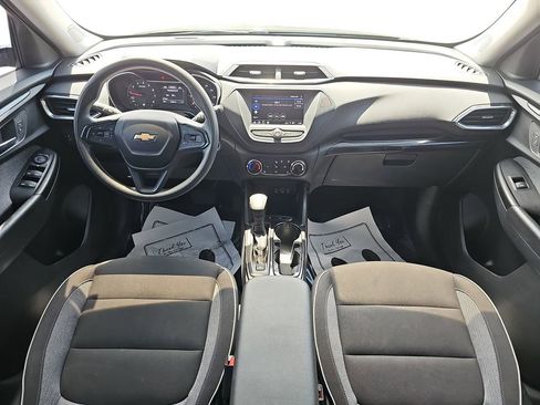 Used 2023 Chevrolet TrailBlazer LT FWD image 12