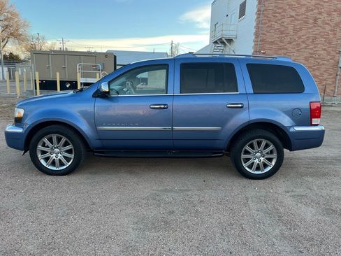 Used 2007 Chrysler Aspen Limited image 6