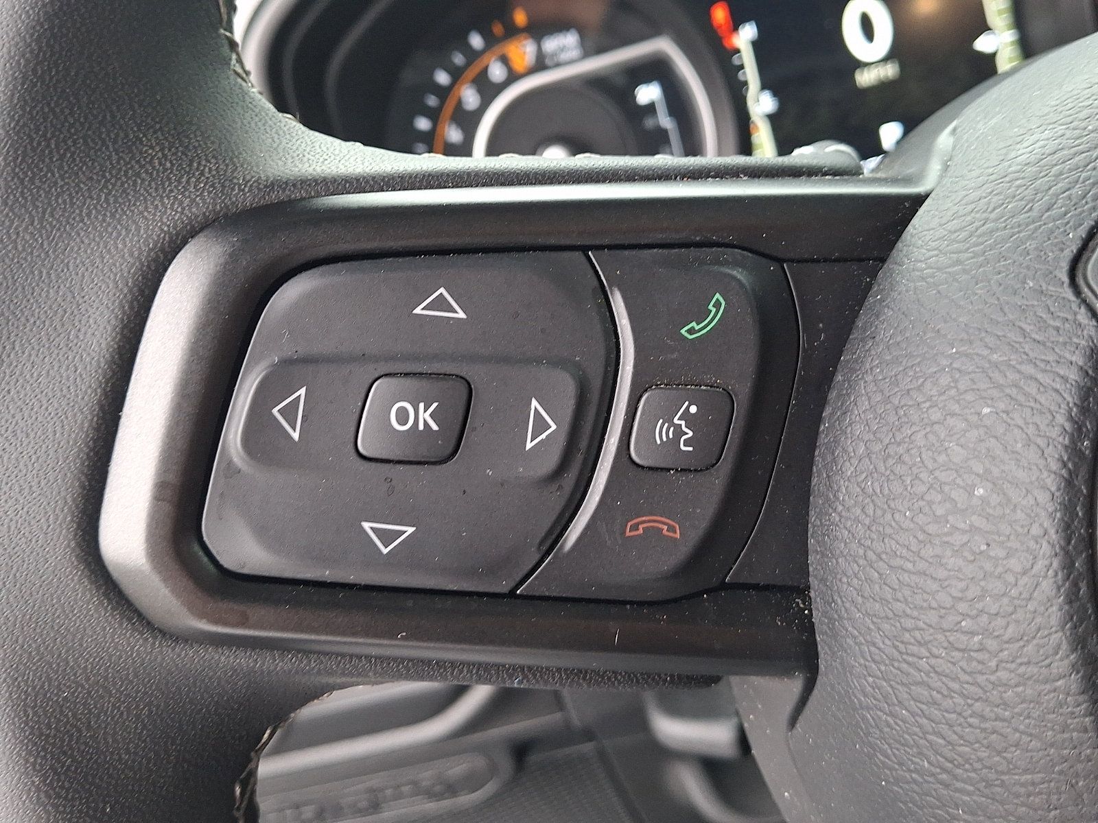 Used 2025 Jeep Gladiator Sport AWD/4WD image 18