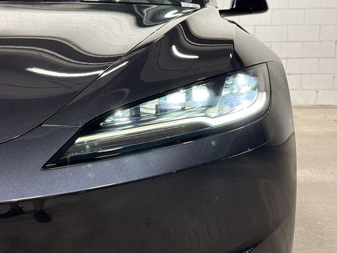 Used 2025 Tesla Model 3 RWD image 10