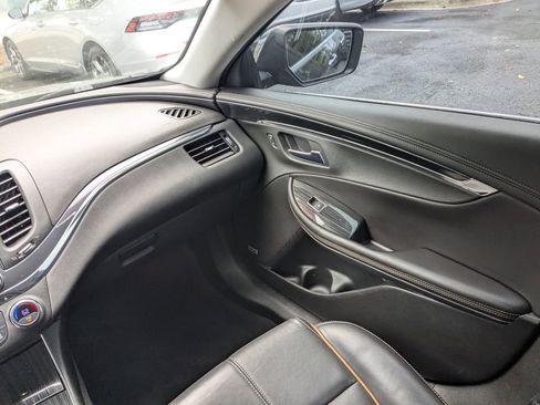 Used 2019 Chevrolet Impala Premier FWD image 16