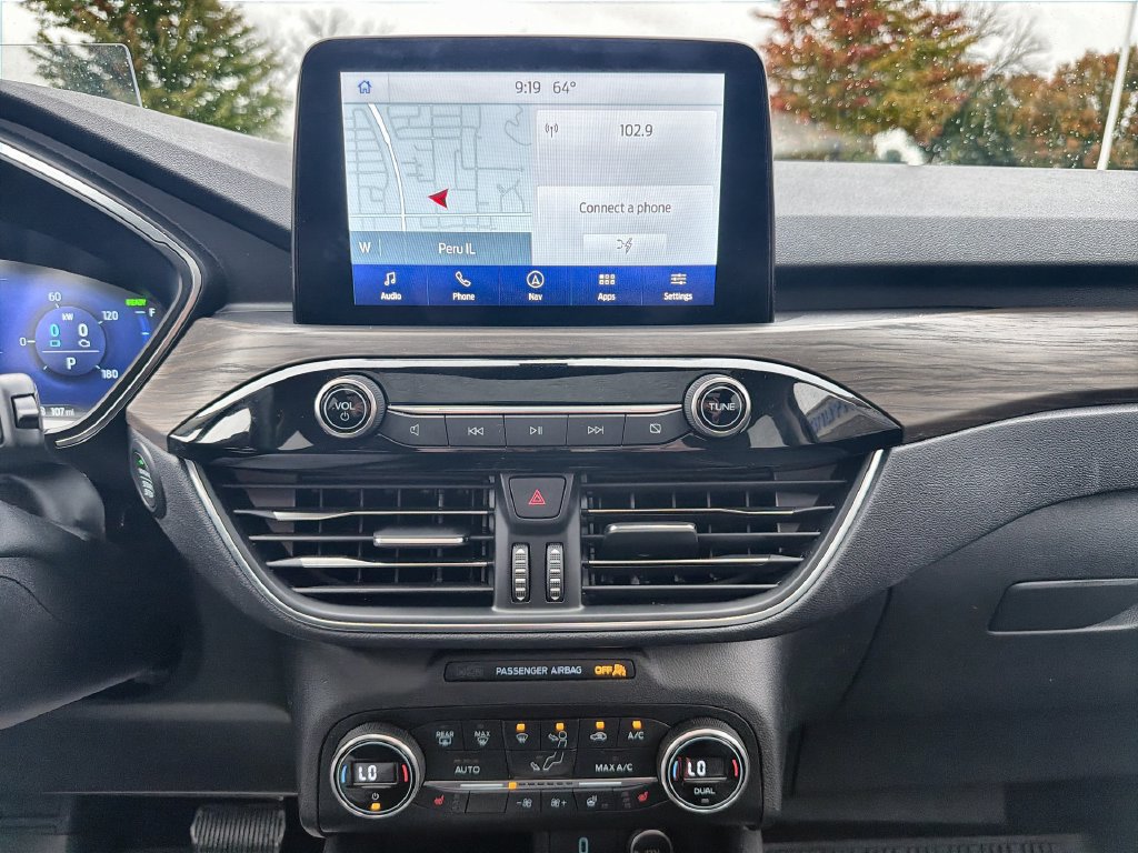 Used 2020 Ford Escape Titanium AWD/4WD image 12