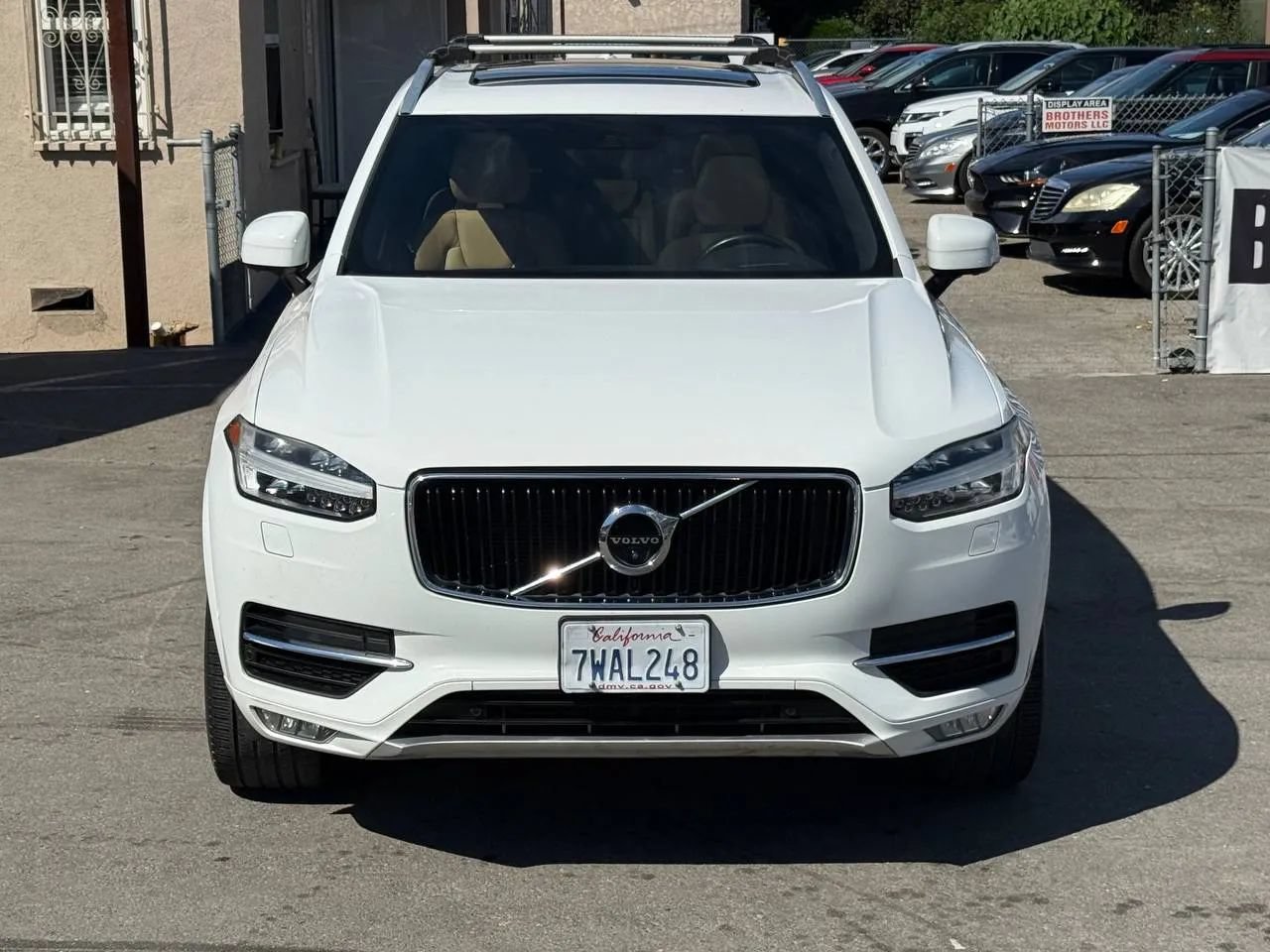 Used 2017 Volvo XC90 T6 Momentum w/ Vision Package AWD/4WD image 6