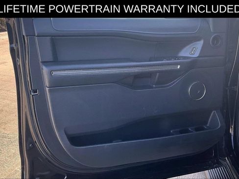 Used 2024 Ford Expedition XLT AWD/4WD image 16
