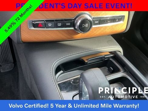 Certified 2023 Volvo XC90 B6 Core w/ Climate Package image 26