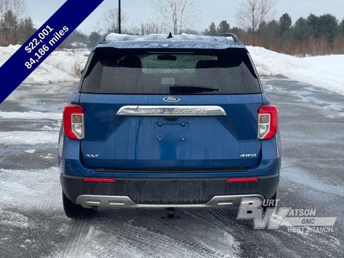 Used 2021 Ford Explorer XLT w/ Equipment Group 202A image 5