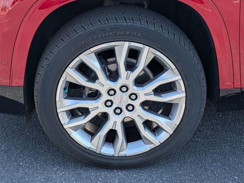 Used 2024 GMC Acadia Denali w/ Super Cruise Package image 13