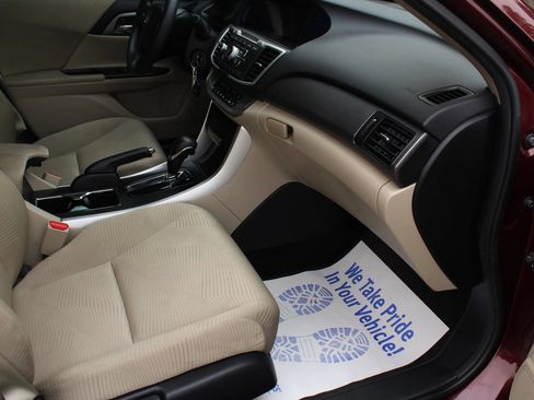 Used 2015 Honda Accord LX image 17