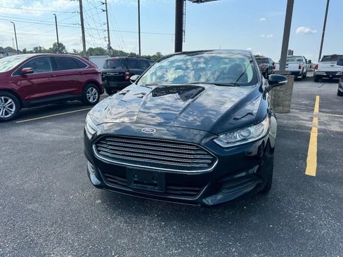 Used 2014 Ford Fusion SE FWD image 6