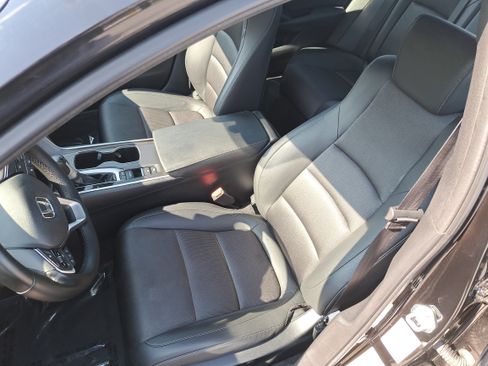 Used 2022 Honda Accord Sport image 15