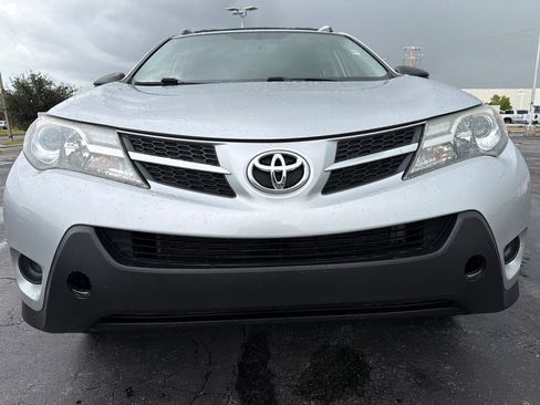 Used 2014 Toyota RAV4 LE FWD image 9