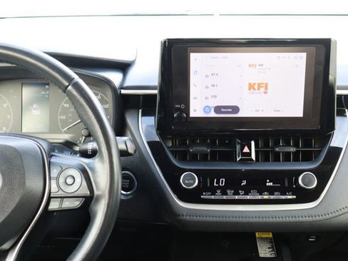 Used 2024 Toyota Corolla SE image 16