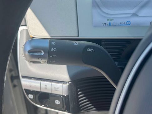 Certified 2022 Hyundai Ioniq 5 Limited AWD/4WD image 21
